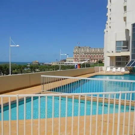 Biarritz, 2 Pieces, 6 Personnes - Fr-1-3-407 *